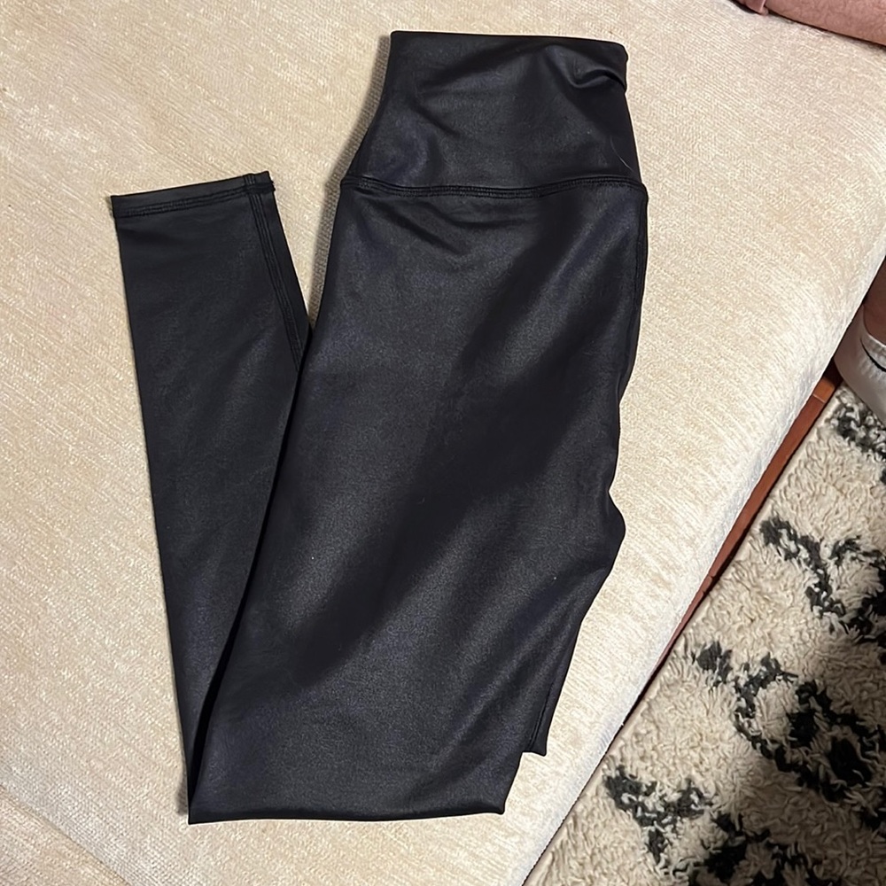 Alo Yoga Black Leggings (XS)